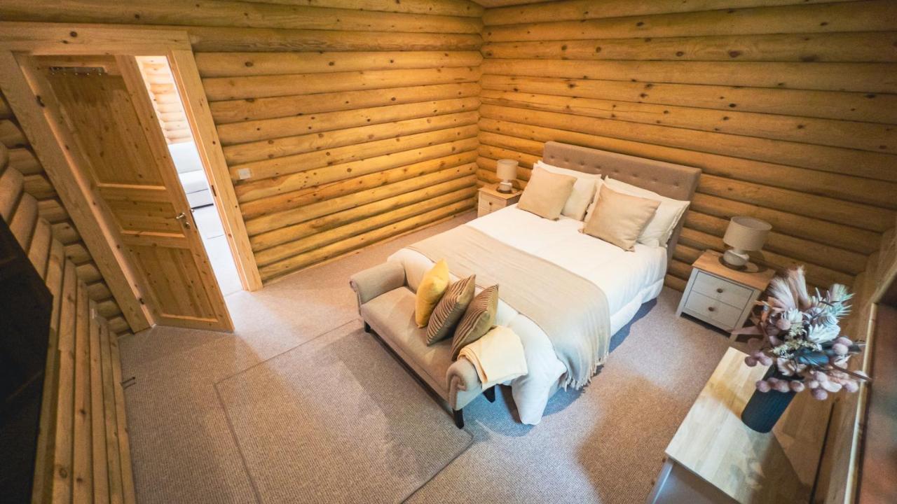 Aspen Lodge, Amazing New Log Cabin With Hot Tub - Sleeps 6 - Felmoor Park Morpeth Luaran gambar