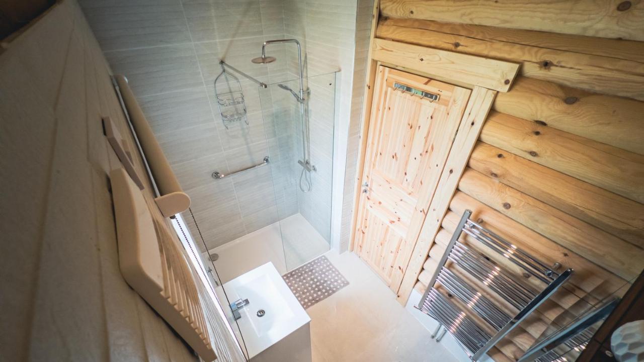 Aspen Lodge, Amazing New Log Cabin With Hot Tub - Sleeps 6 - Felmoor Park Morpeth Luaran gambar