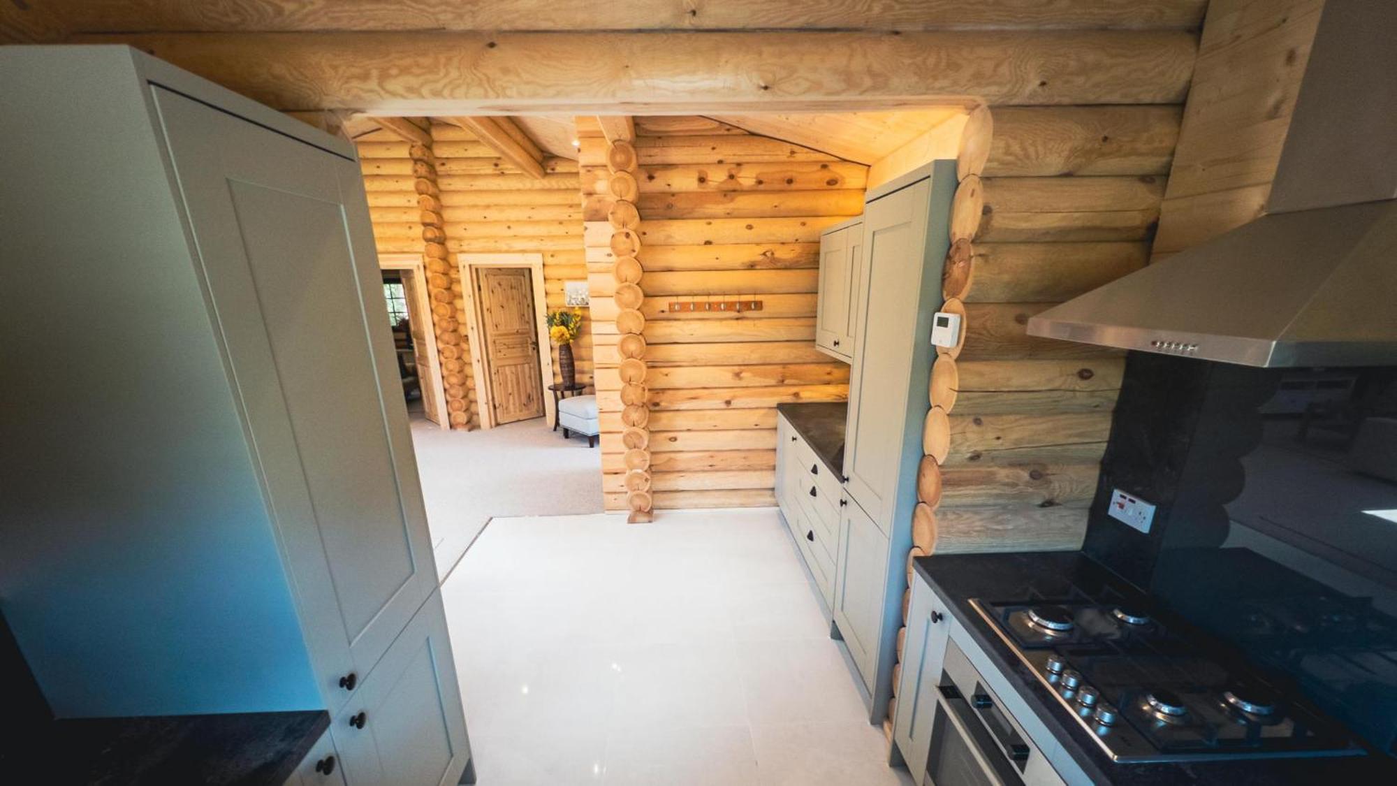 Aspen Lodge, Amazing New Log Cabin With Hot Tub - Sleeps 6 - Felmoor Park Morpeth Bilik gambar