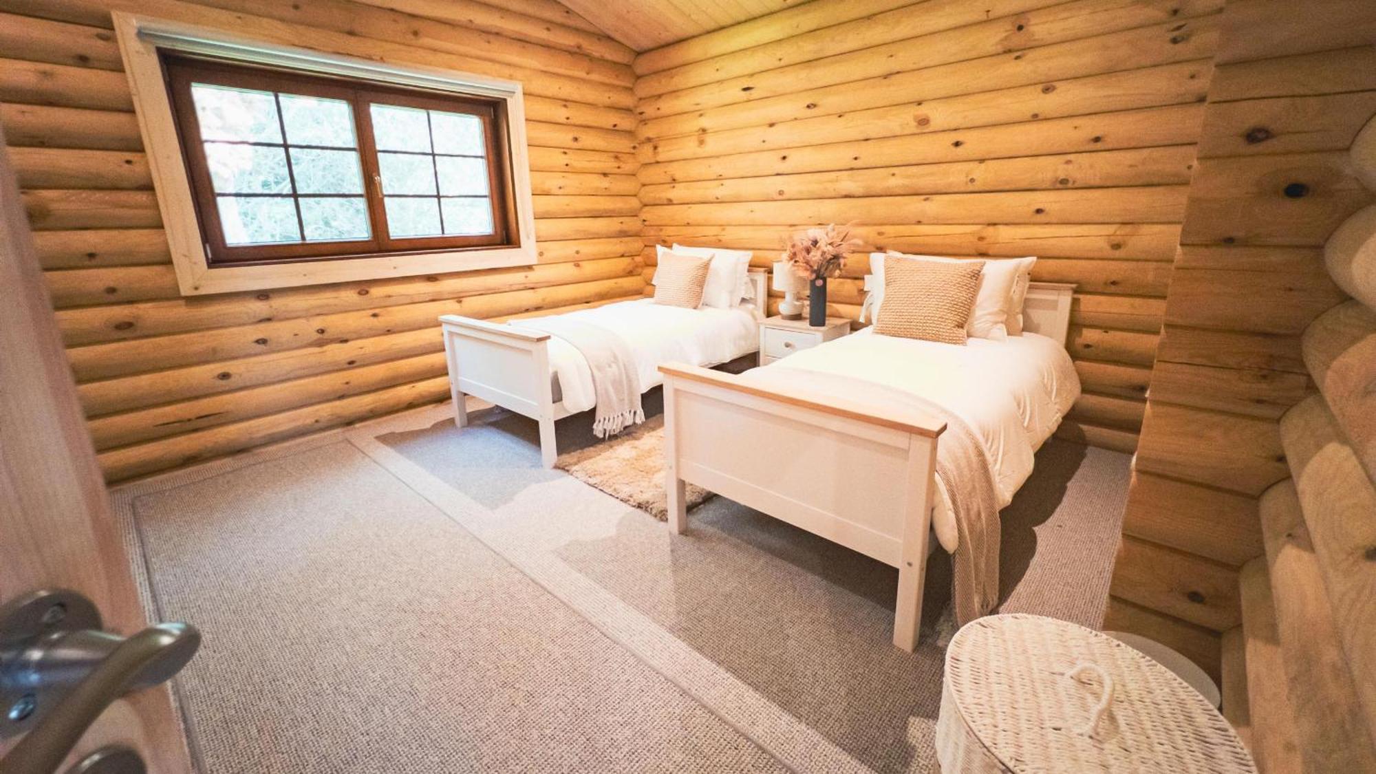 Aspen Lodge, Amazing New Log Cabin With Hot Tub - Sleeps 6 - Felmoor Park Morpeth Bilik gambar
